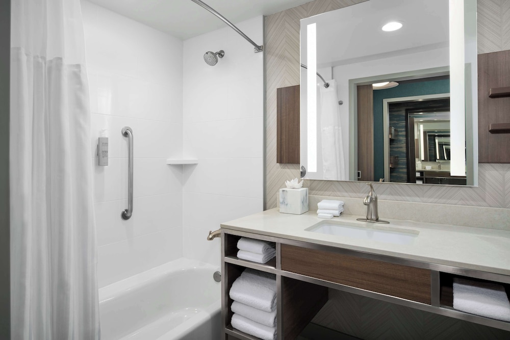 hilton garden inn florence cincinnati airport south