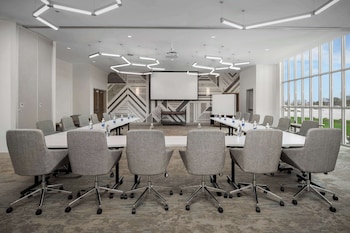 hilton garden inn florence cincinnati airport south