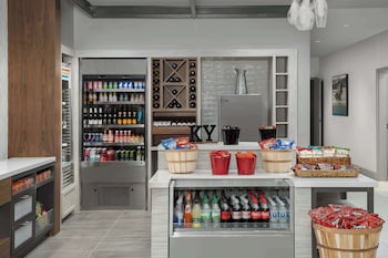 hilton garden inn florence cincinnati airport south