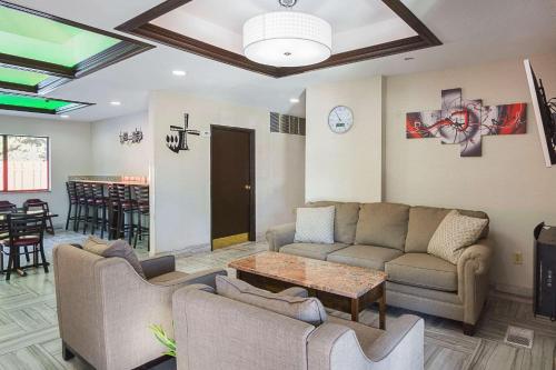 quality inn and suites