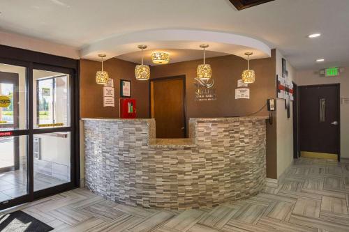 quality inn and suites