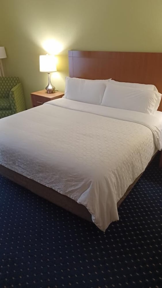 holiday inn express and suites richmond north ashland by ihg