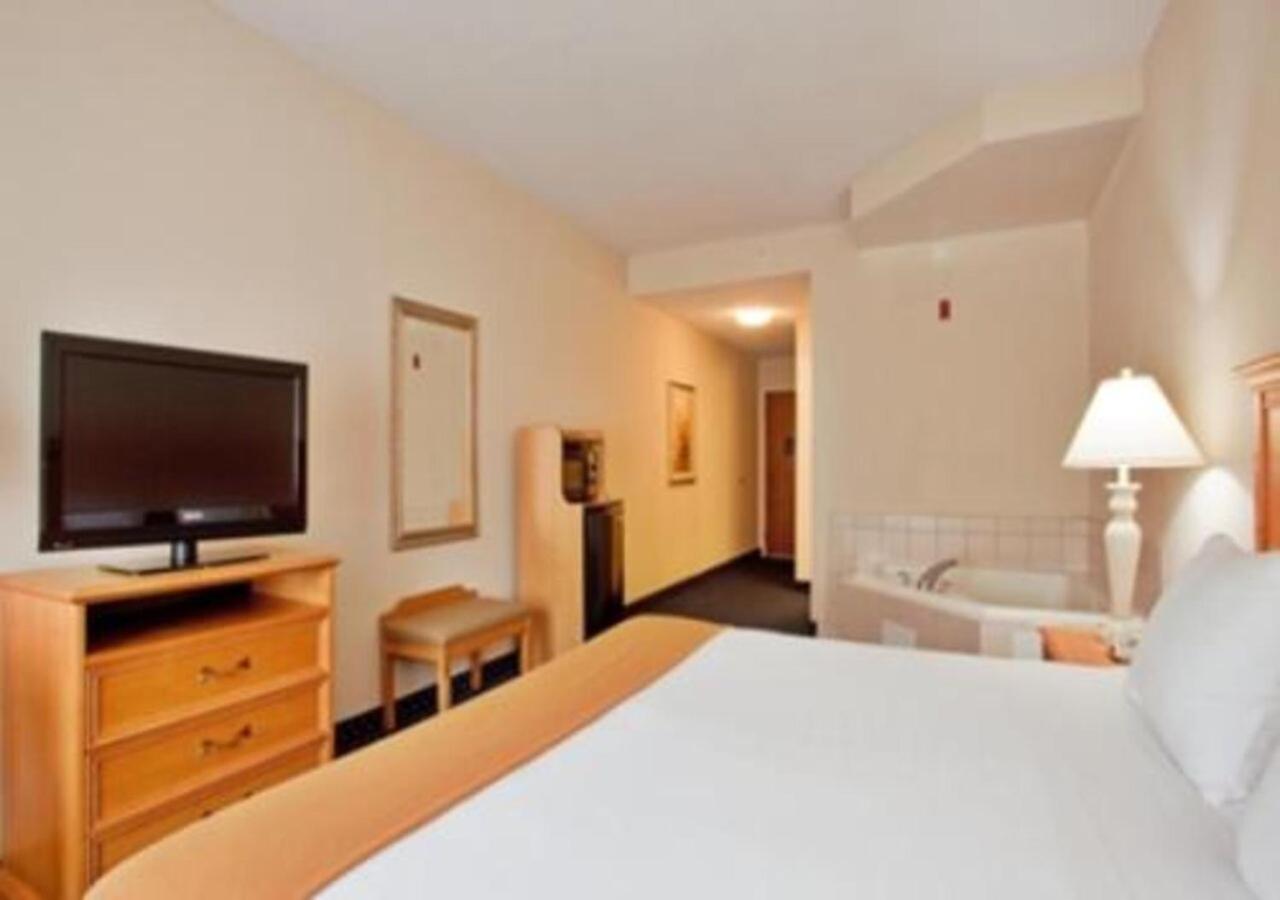 holiday inn express and suites richmond north ashland by ihg