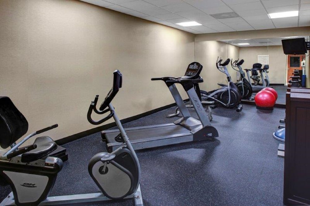 holiday inn express and suites richmond north ashland by ihg