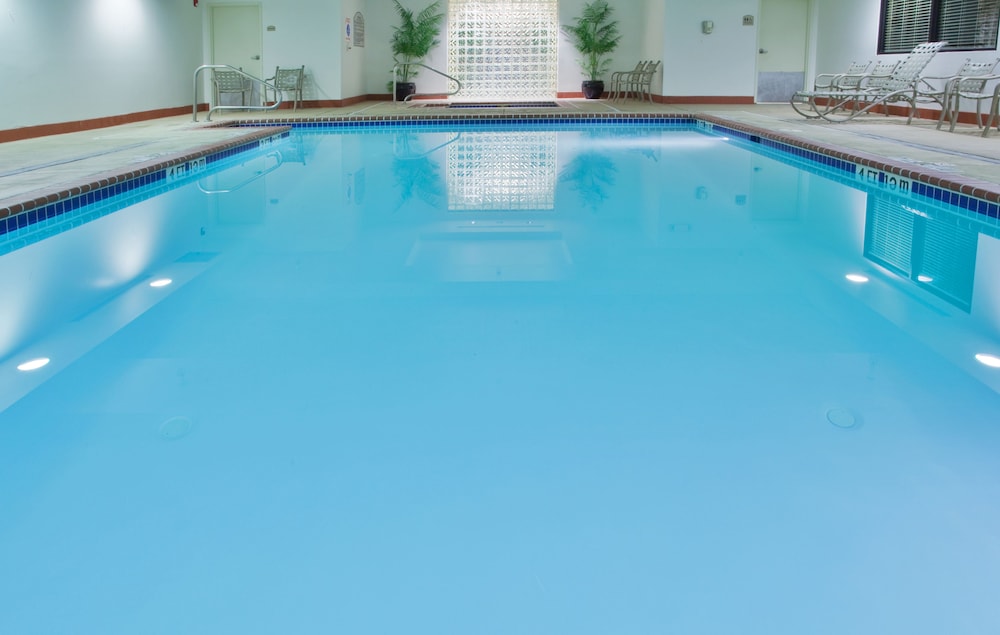 holiday inn express and suites richmond north ashland by ihg