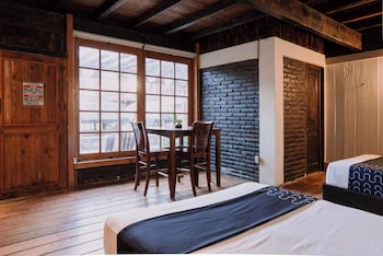 capital o hotel villa azura