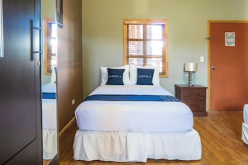 capital o hotel villa azura