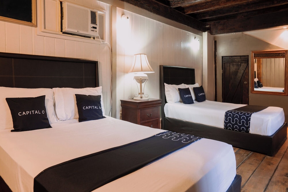 capital o hotel villa azura