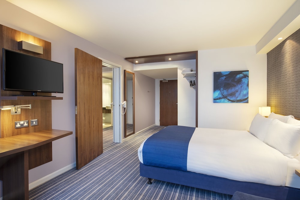 holiday inn express london heathrow t5 by ihg