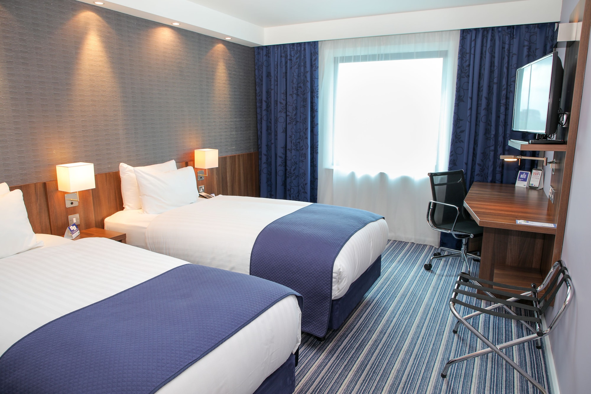holiday inn express london heathrow t5 by ihg