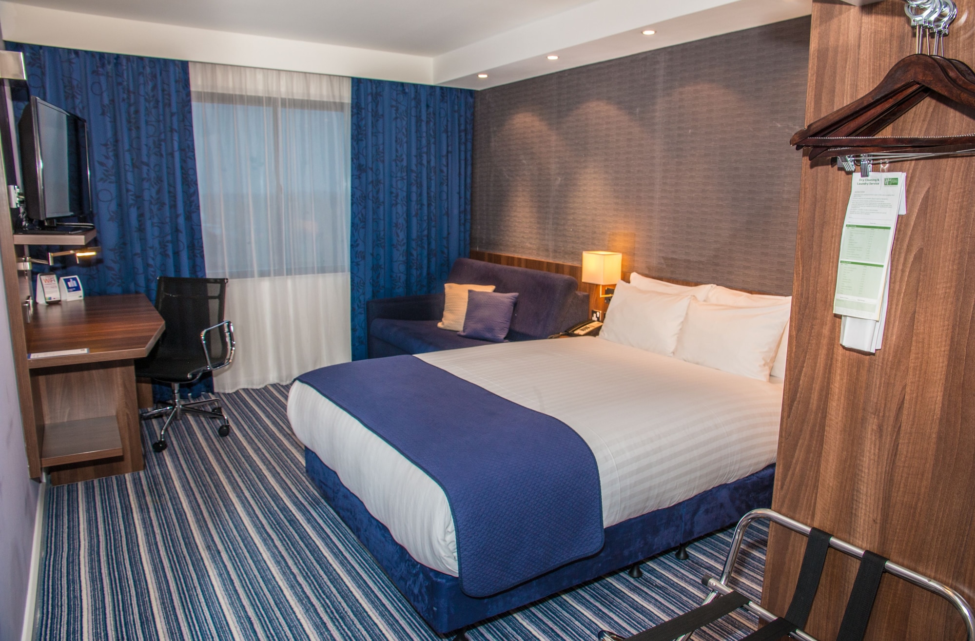 holiday inn express london heathrow t5 by ihg