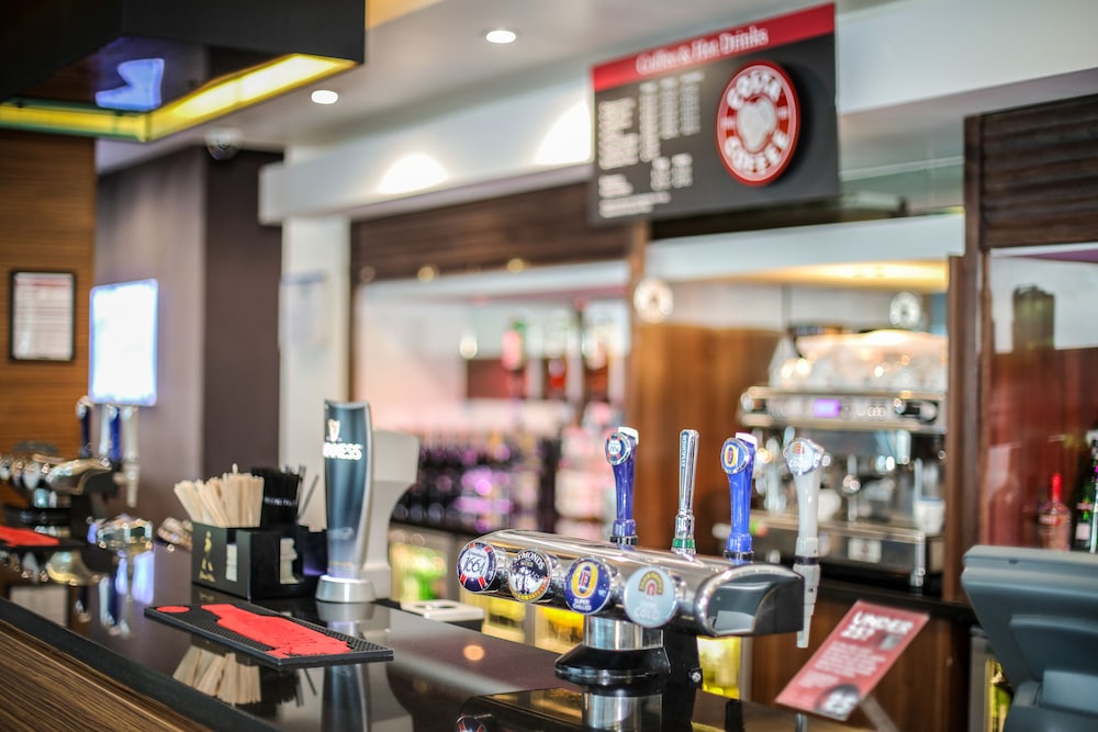 holiday inn express london heathrow t5 by ihg