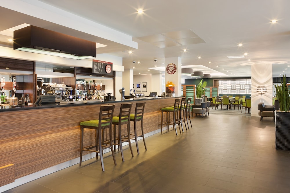 holiday inn express london heathrow t5 by ihg