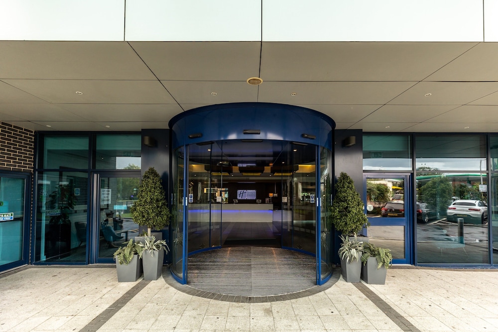 holiday inn express london heathrow t5 by ihg