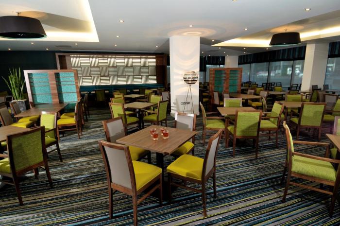 holiday inn express london heathrow t5 by ihg