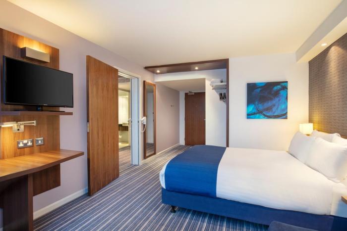 holiday inn express london heathrow t5 by ihg