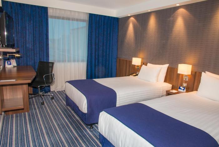 holiday inn express london heathrow t5 by ihg