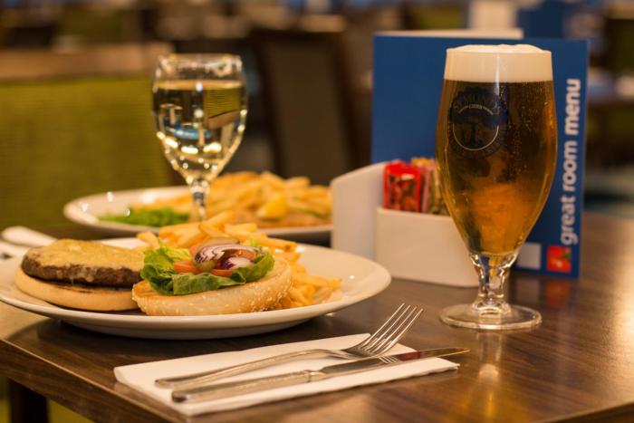holiday inn express london heathrow t5 by ihg
