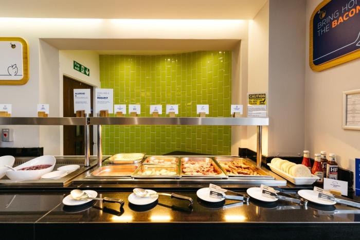 holiday inn express london heathrow t5 by ihg