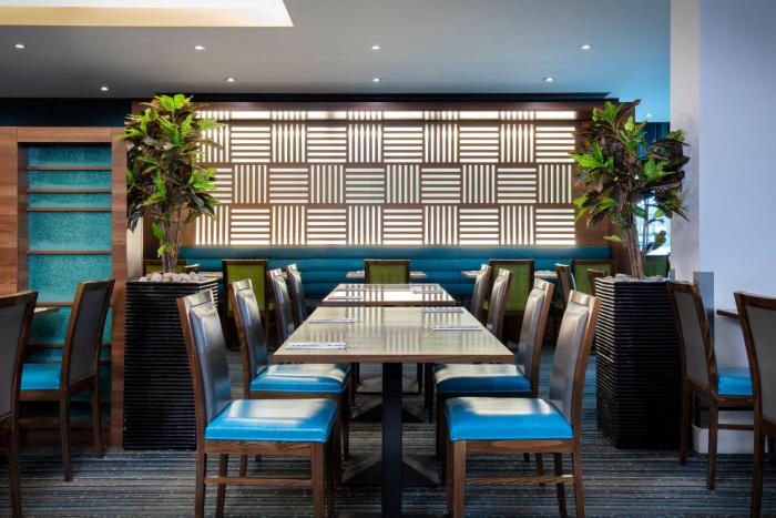 holiday inn express london heathrow t5 by ihg