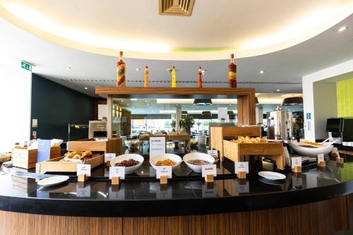 holiday inn express london heathrow t5 by ihg