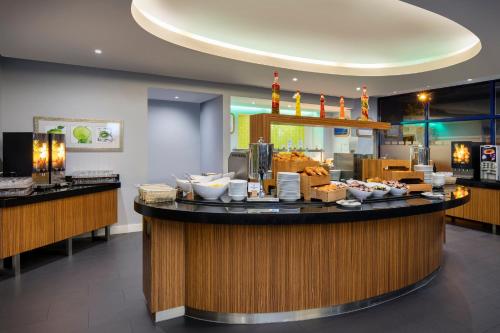 holiday inn express london heathrow t5 by ihg