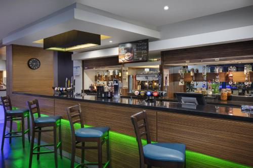 holiday inn express london heathrow t5 by ihg