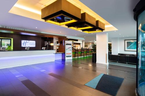 holiday inn express london heathrow t5 by ihg