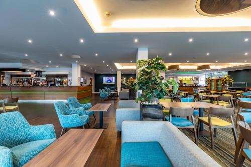 holiday inn express london heathrow t5 by ihg