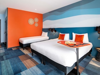 ibis styles miramas provence