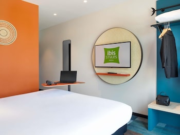 ibis styles miramas provence