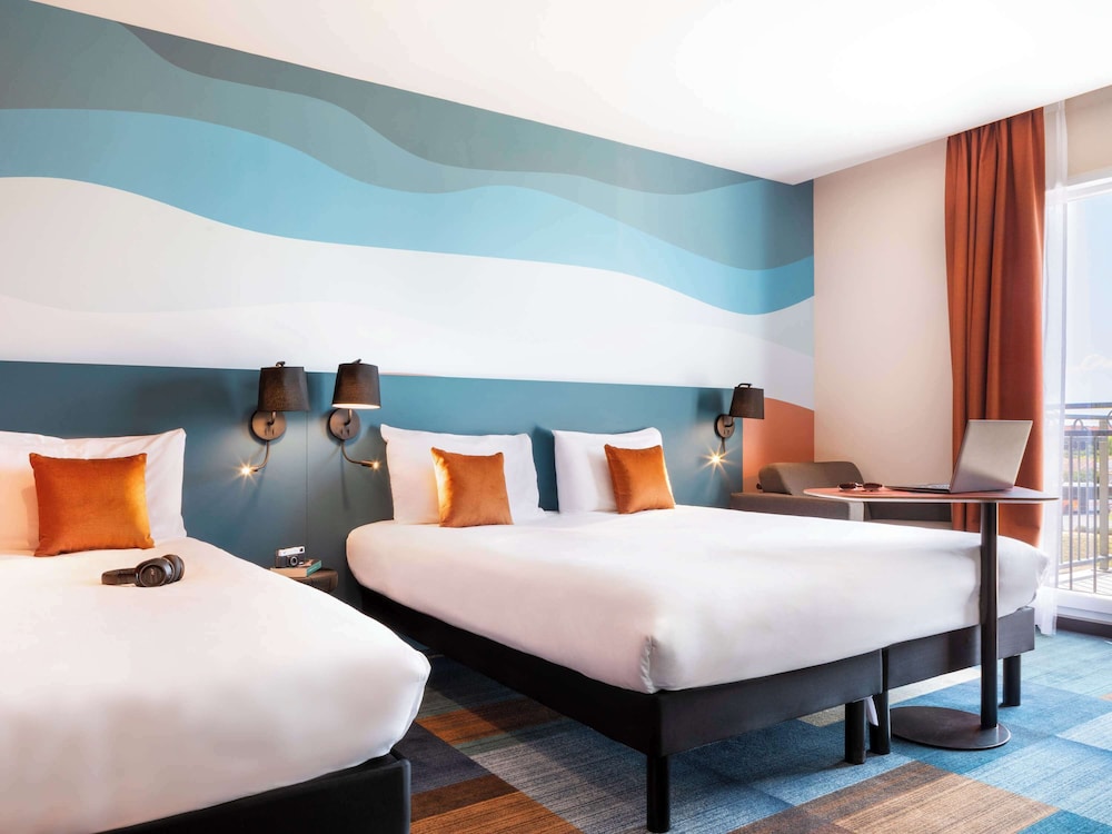 ibis styles miramas provence