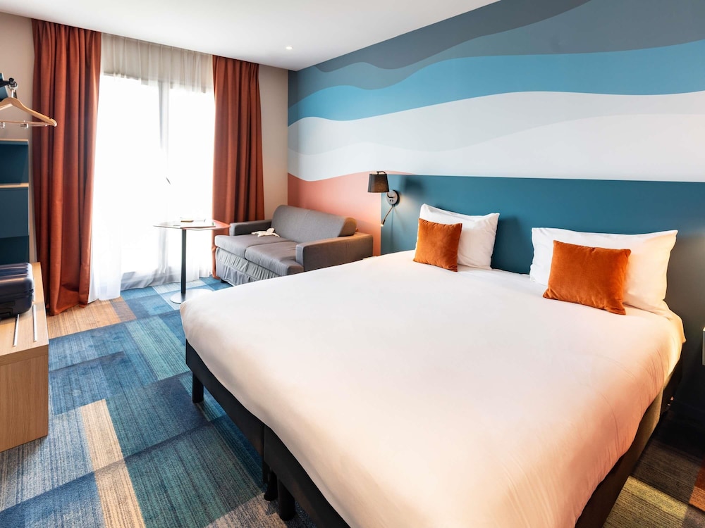 ibis styles miramas provence