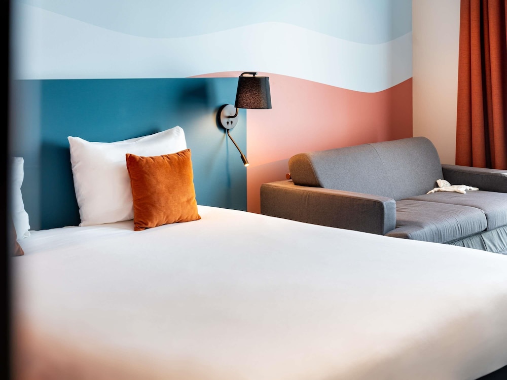 ibis styles miramas provence