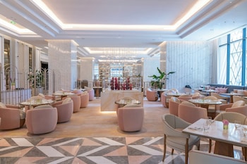 waldorf astoria doha west bay