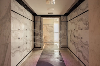 waldorf astoria doha west bay