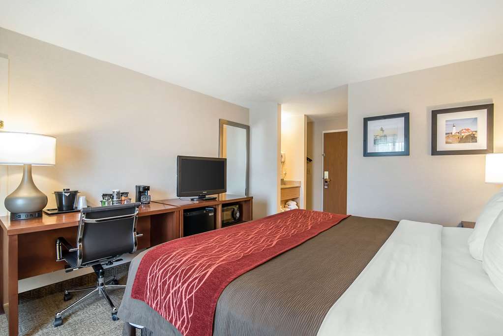 comfort inn airport
