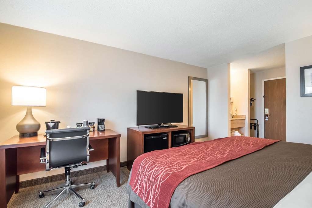 comfort inn airport