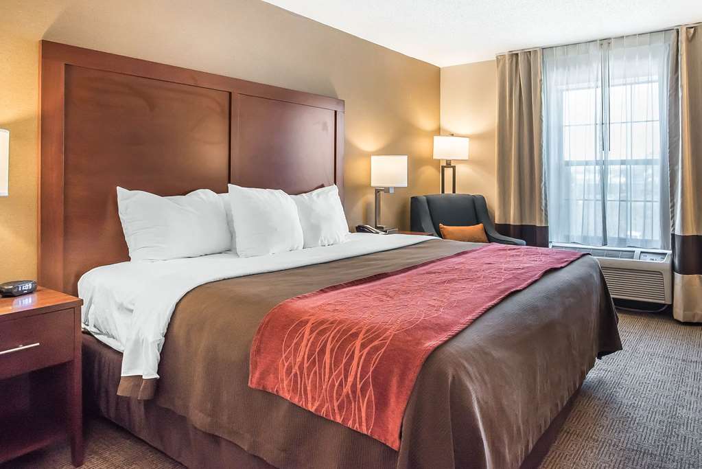 comfort inn airport