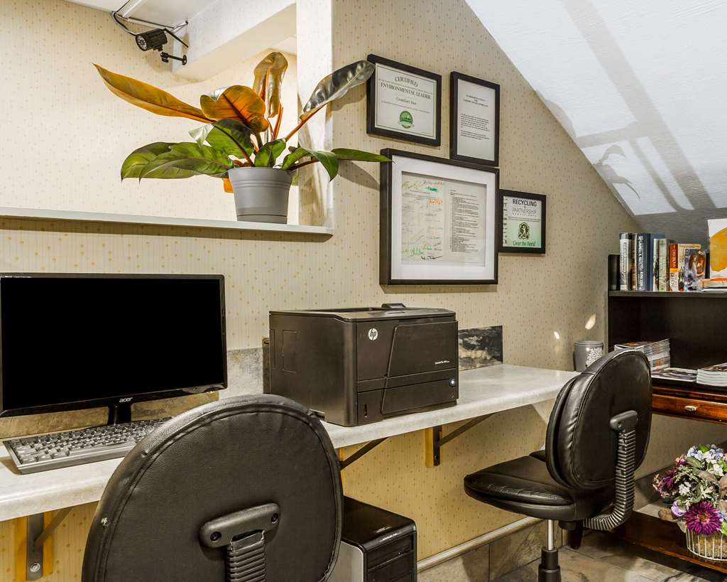 comfort inn airport