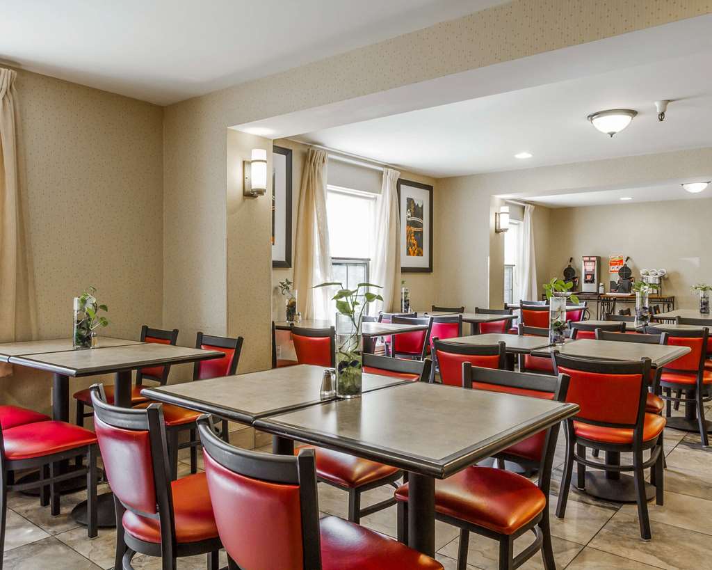 comfort inn airport