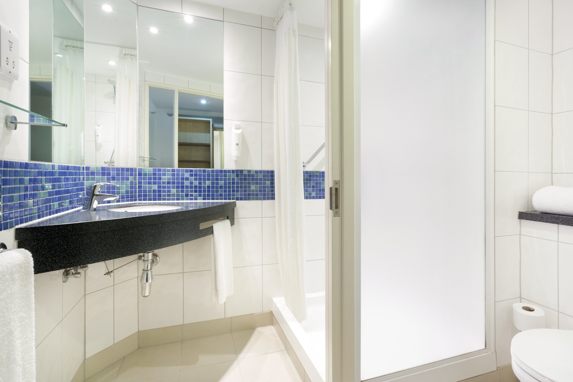 holiday inn express southampton m27 jct7 by ihg