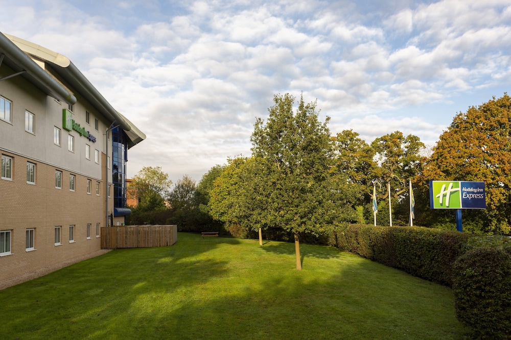 holiday inn express southampton m27 jct7 by ihg