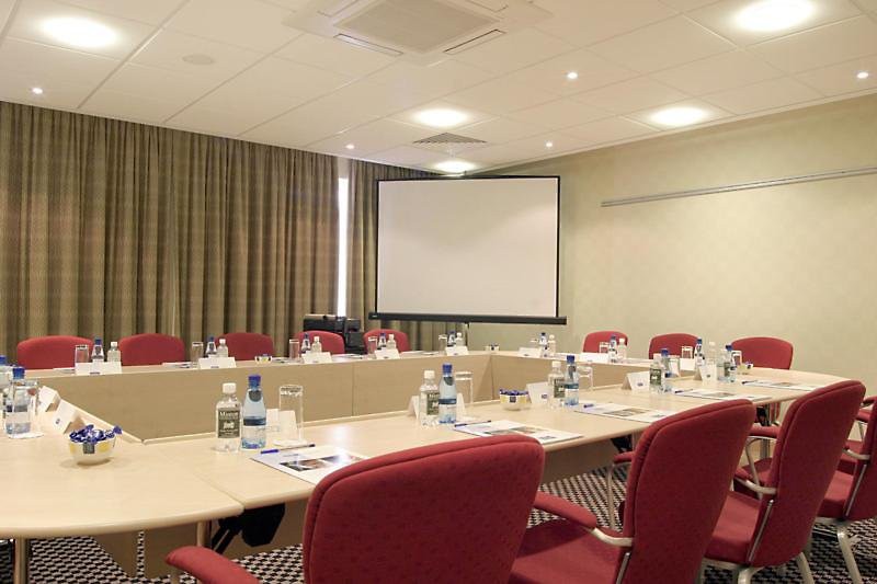 holiday inn express southampton m27 jct7 by ihg