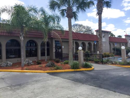 motel 6 spring hill fl weeki wachee