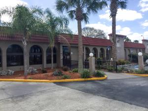 motel 6 spring hill fl weeki wachee