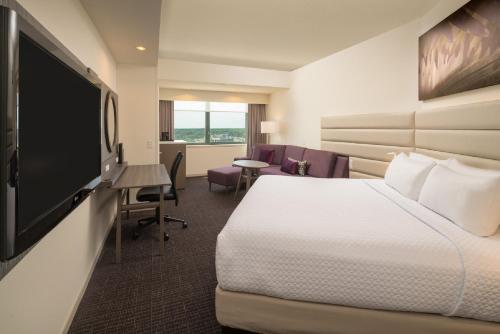 crowne plaza springfield by ihg