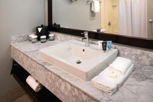 crowne plaza springfield by ihg