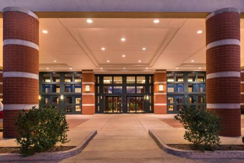 crowne plaza springfield by ihg