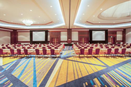 crowne plaza springfield by ihg